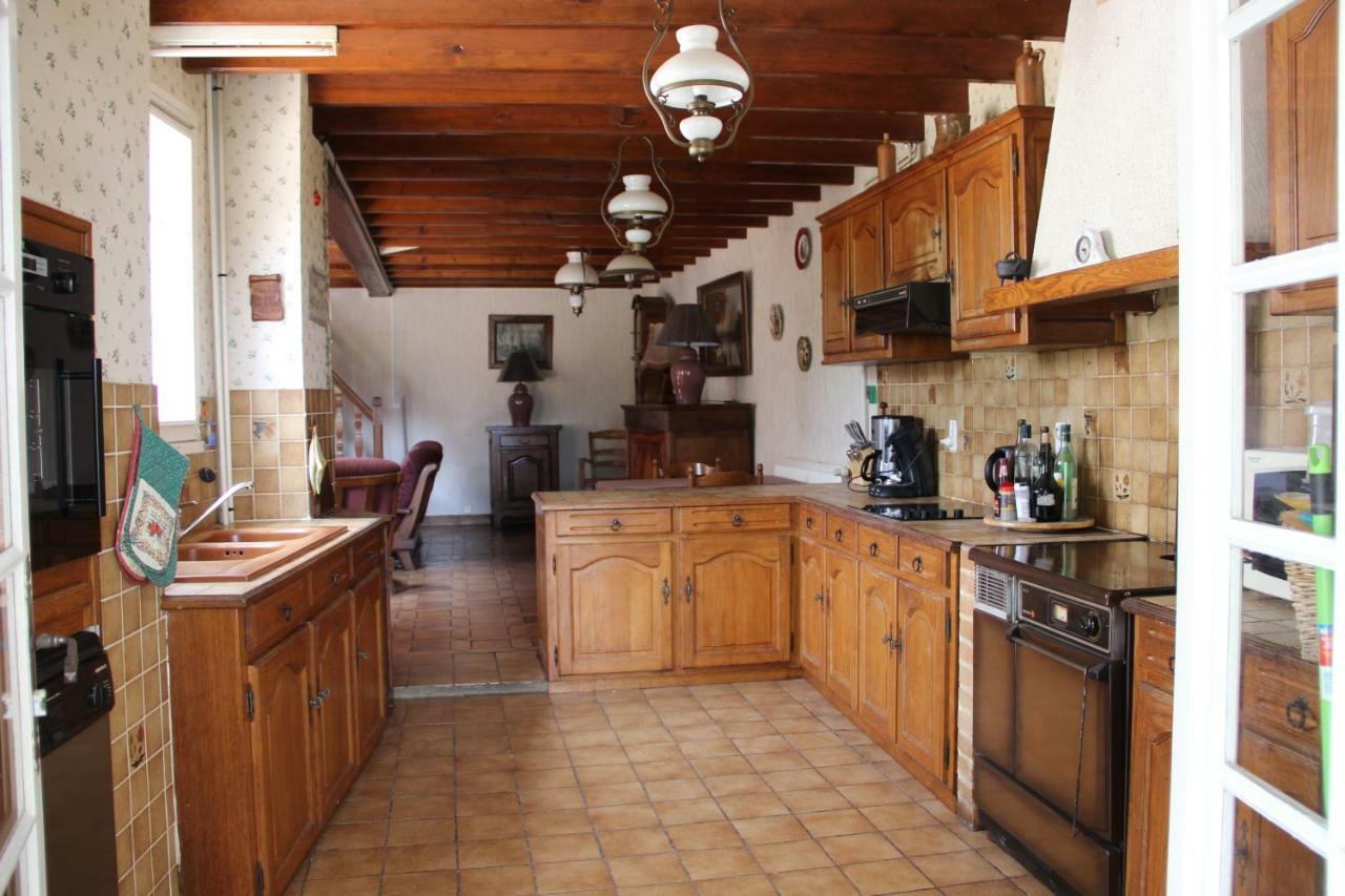 Вилла La Jarisse Saint-Martin-de-Fressengeas Экстерьер фото